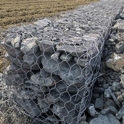 Dekorative stengabionvægge