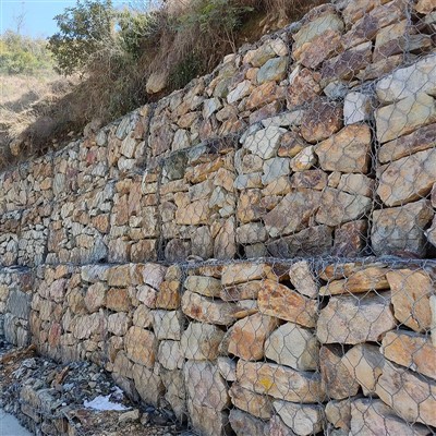 Gabion-vægge til skråningsstabilisering